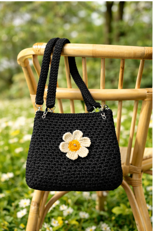 Crochet Daisy Shoulder Bag