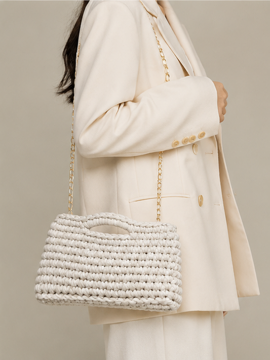 Crochet Clutch Bag with Gold Chain Strap – Elegant Minimalist Crossbody Purse